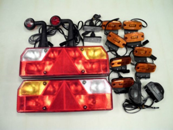 SET OF LIGHT FOR TRUCK