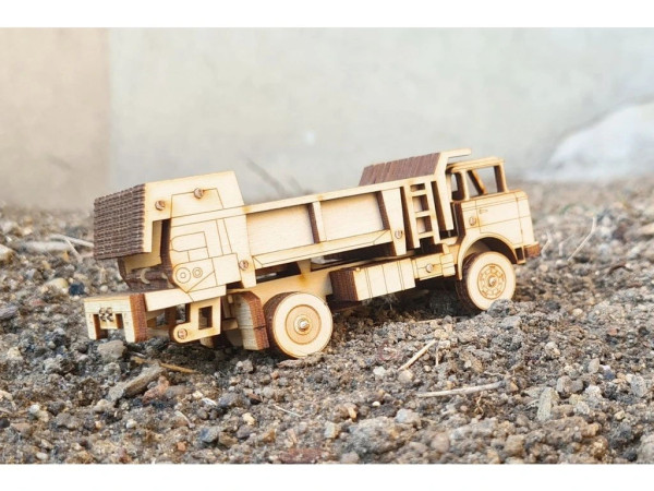 Stavebnice LIAZ rozmetadlo, Škoda 706 MTSP, 1:64