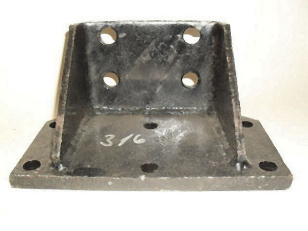 ENGINE HOLDER REAR