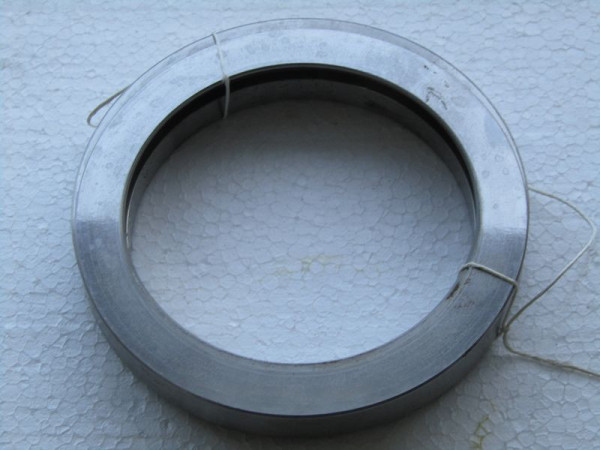 THRUST RING