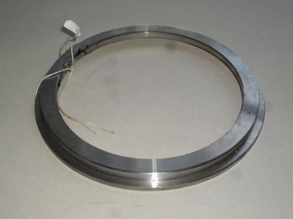 SUPPORT RING